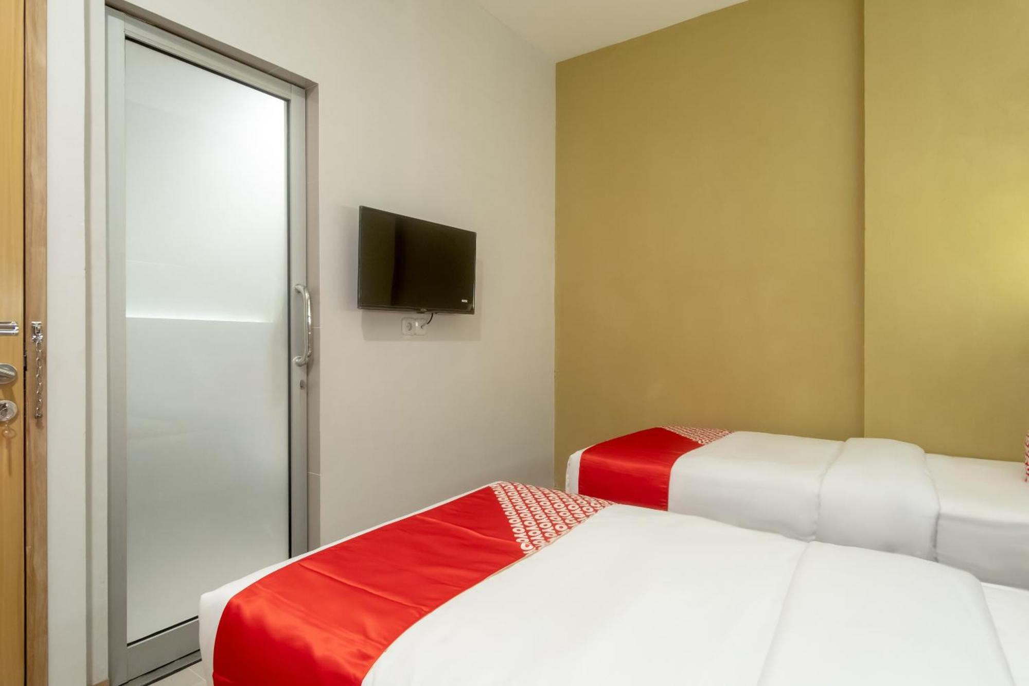 Oyo 3159 Festive Hotel Medan
