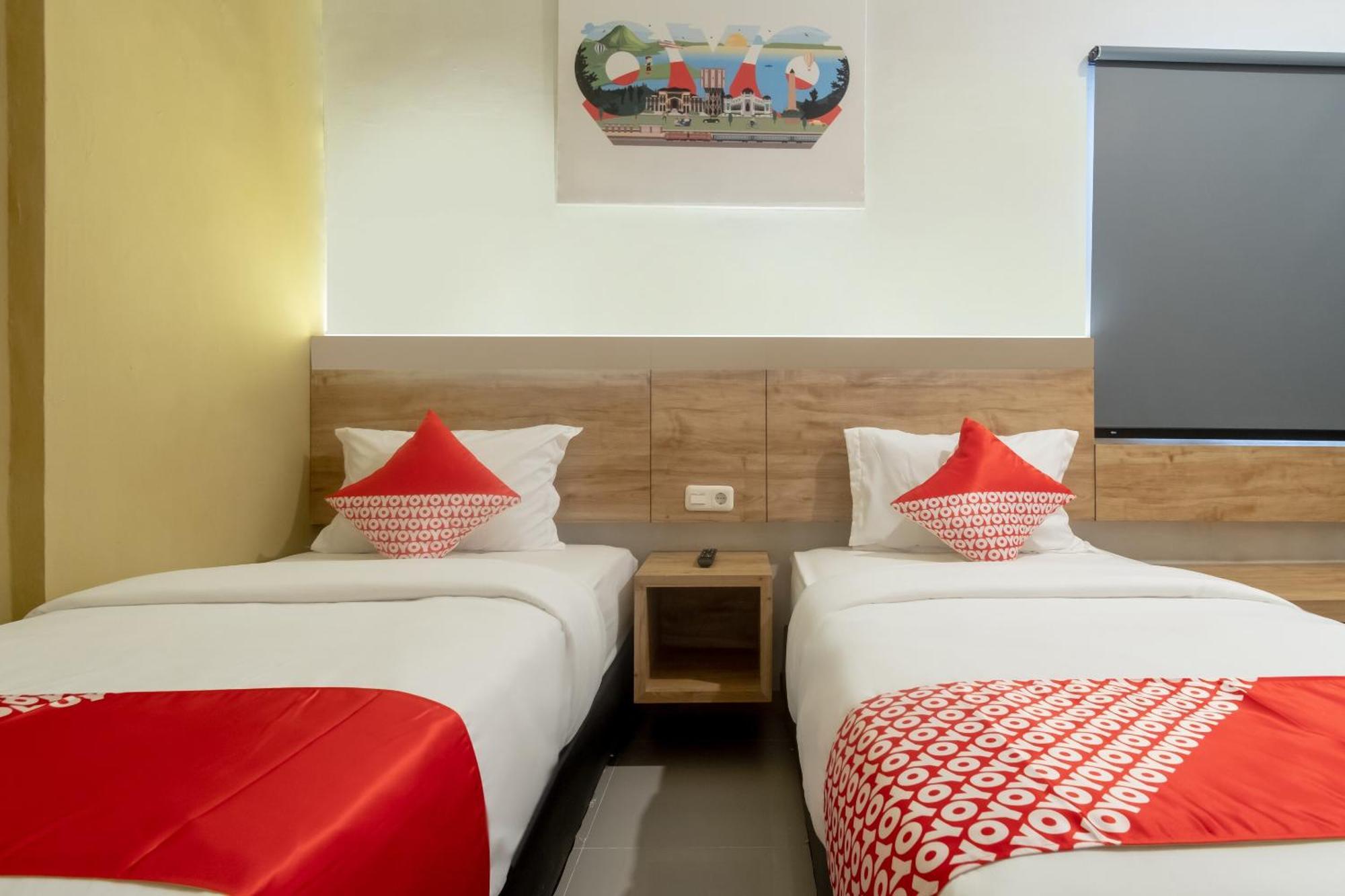 Oyo 3159 Festive Hotel 2*