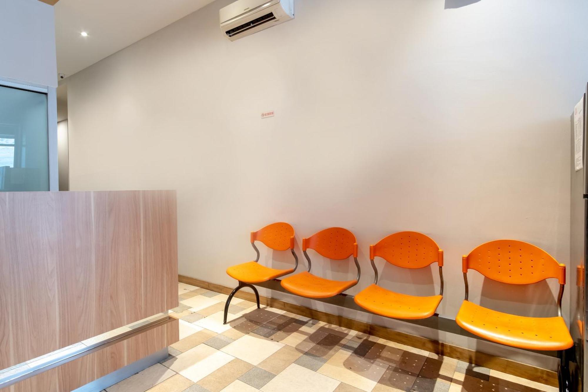 Oyo 3159 Festive Hotel 2*